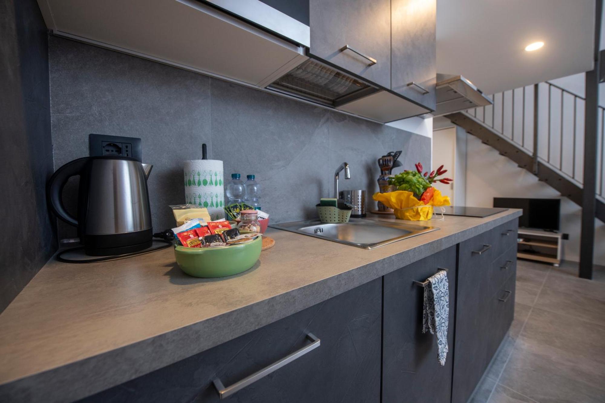 258 - The Loft In Largo Zecca - Luxury Nel Cuore Di Genova Eksteriør bilde