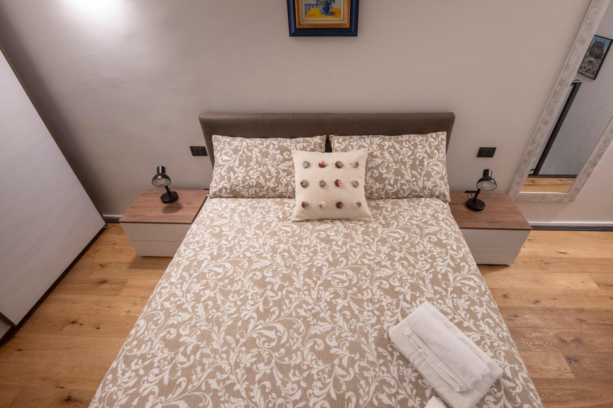 258 - The Loft In Largo Zecca - Luxury Nel Cuore Di Genova Eksteriør bilde