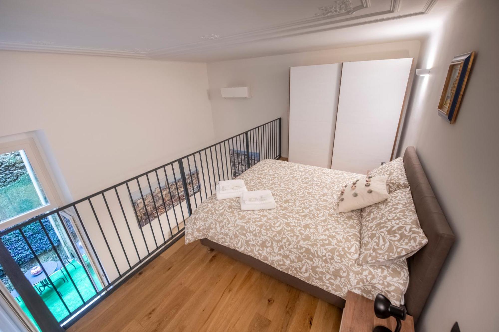258 - The Loft In Largo Zecca - Luxury Nel Cuore Di Genova Eksteriør bilde