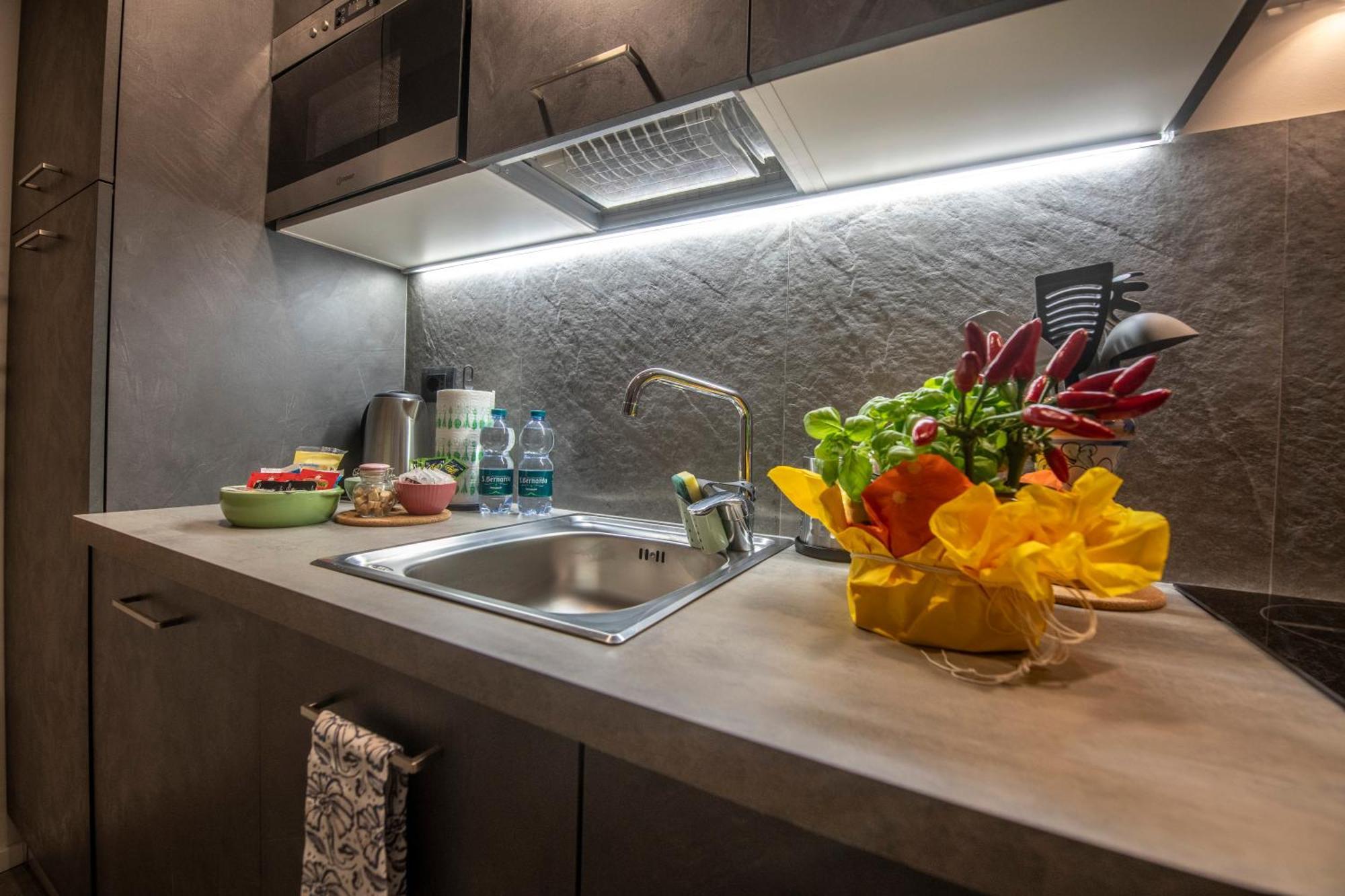 258 - The Loft In Largo Zecca - Luxury Nel Cuore Di Genova Eksteriør bilde